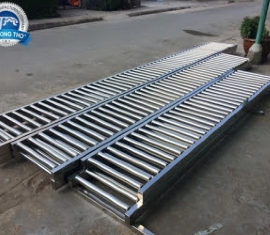 Băng tải con lăn 2