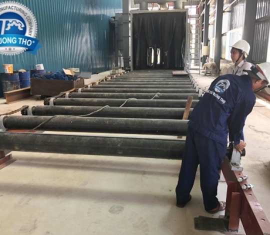 Băng tải con lăn phi 220