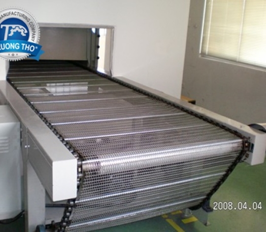 Hệ thống băng tải lưới inox