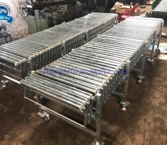 Băng tải con lăn xếp 8m
